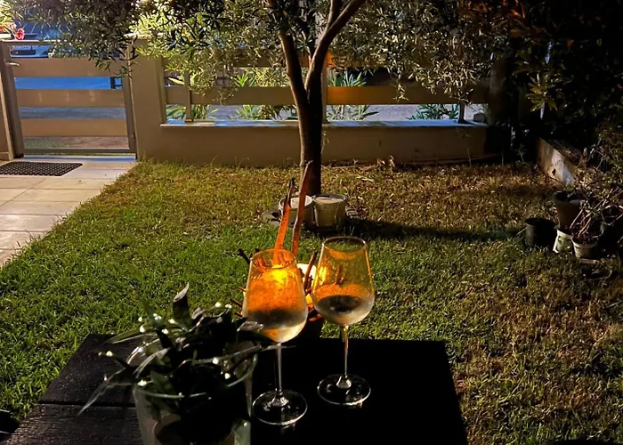 Thalassa Vila *